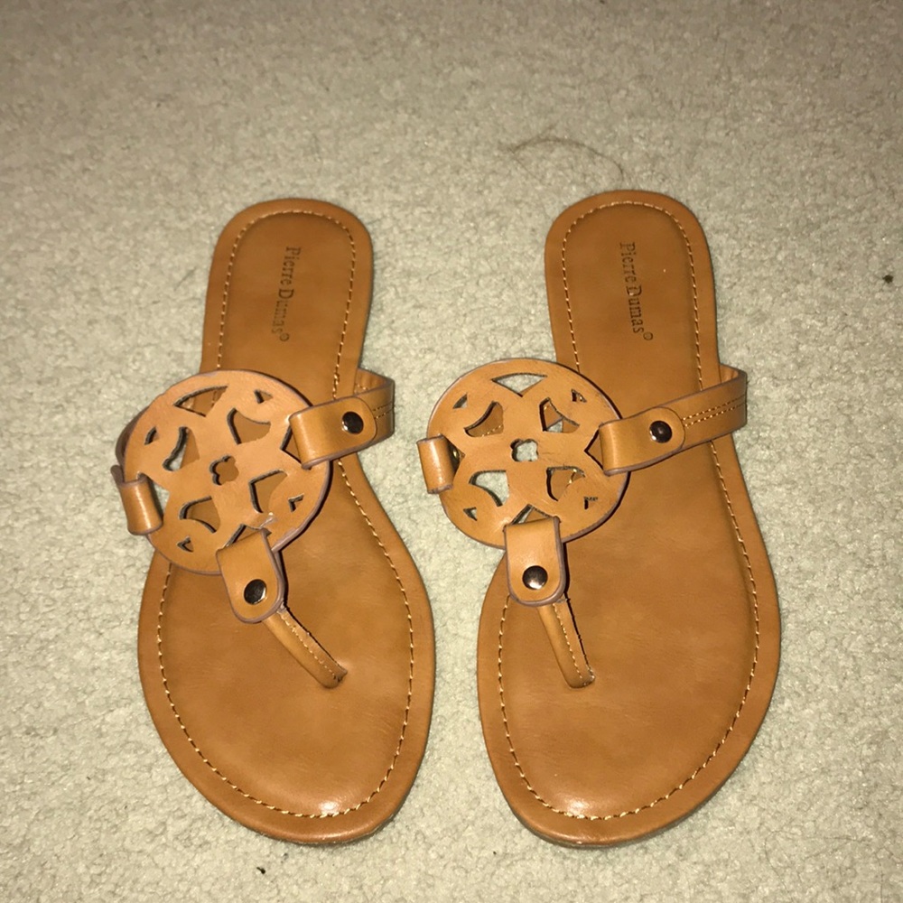 pierre dumas flip flops